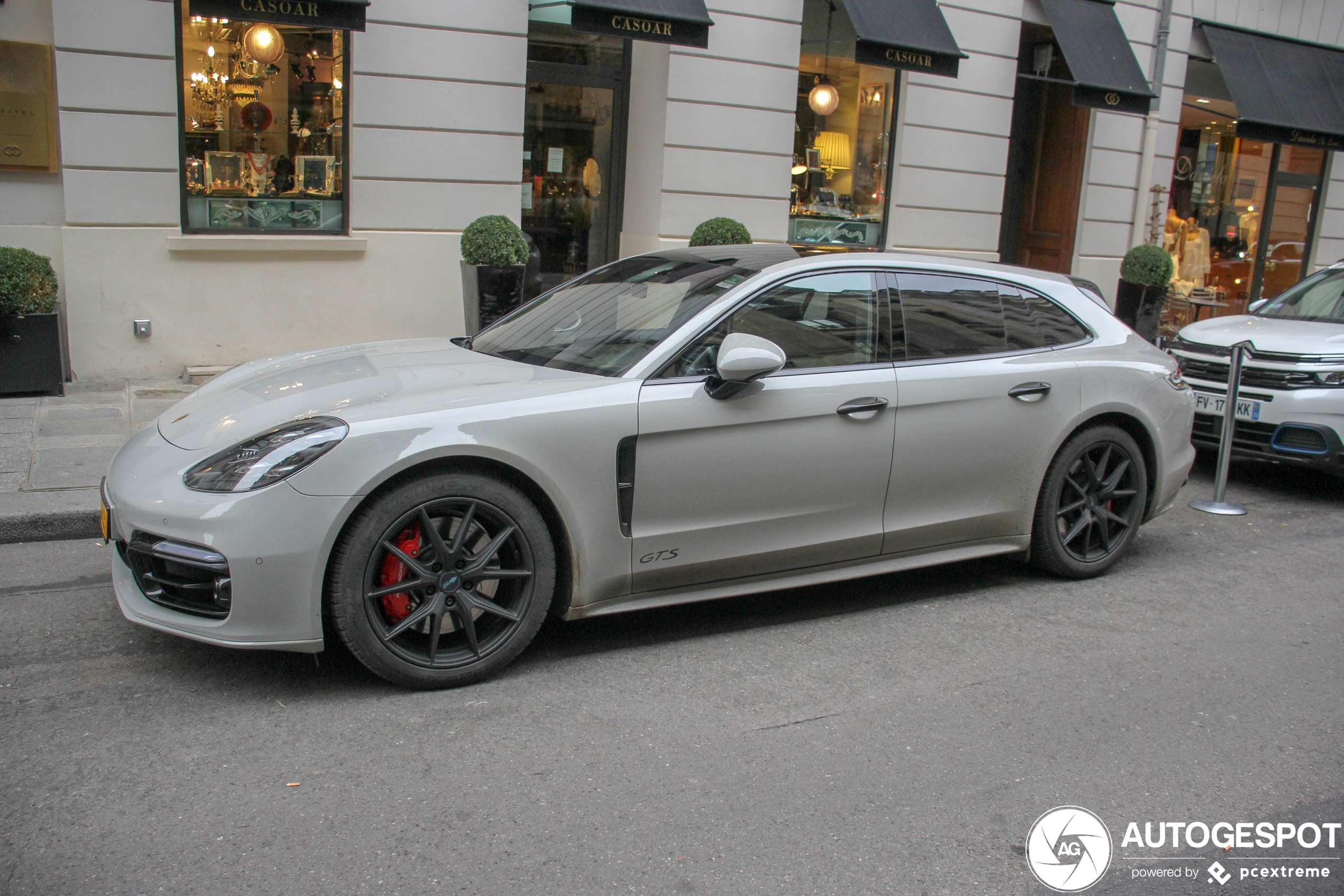 Porsche 971 Panamera GTS Sport Turismo