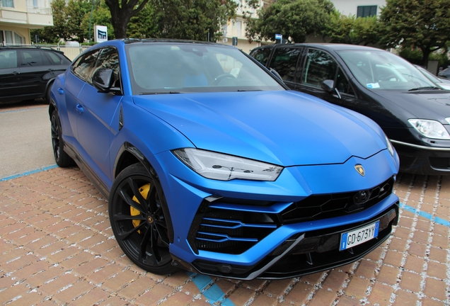 Lamborghini Urus