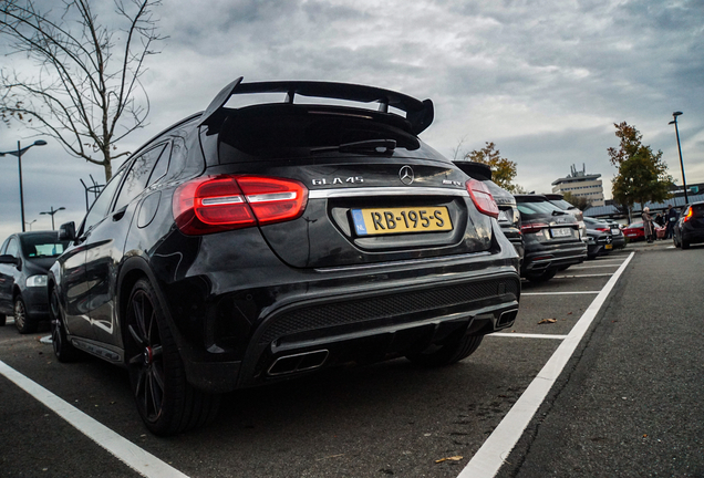 Mercedes-Benz GLA 45 AMG Edition 1