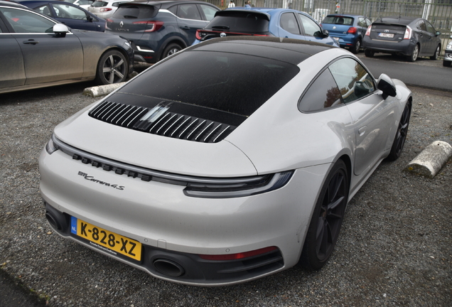 Porsche 992 Carrera 4S