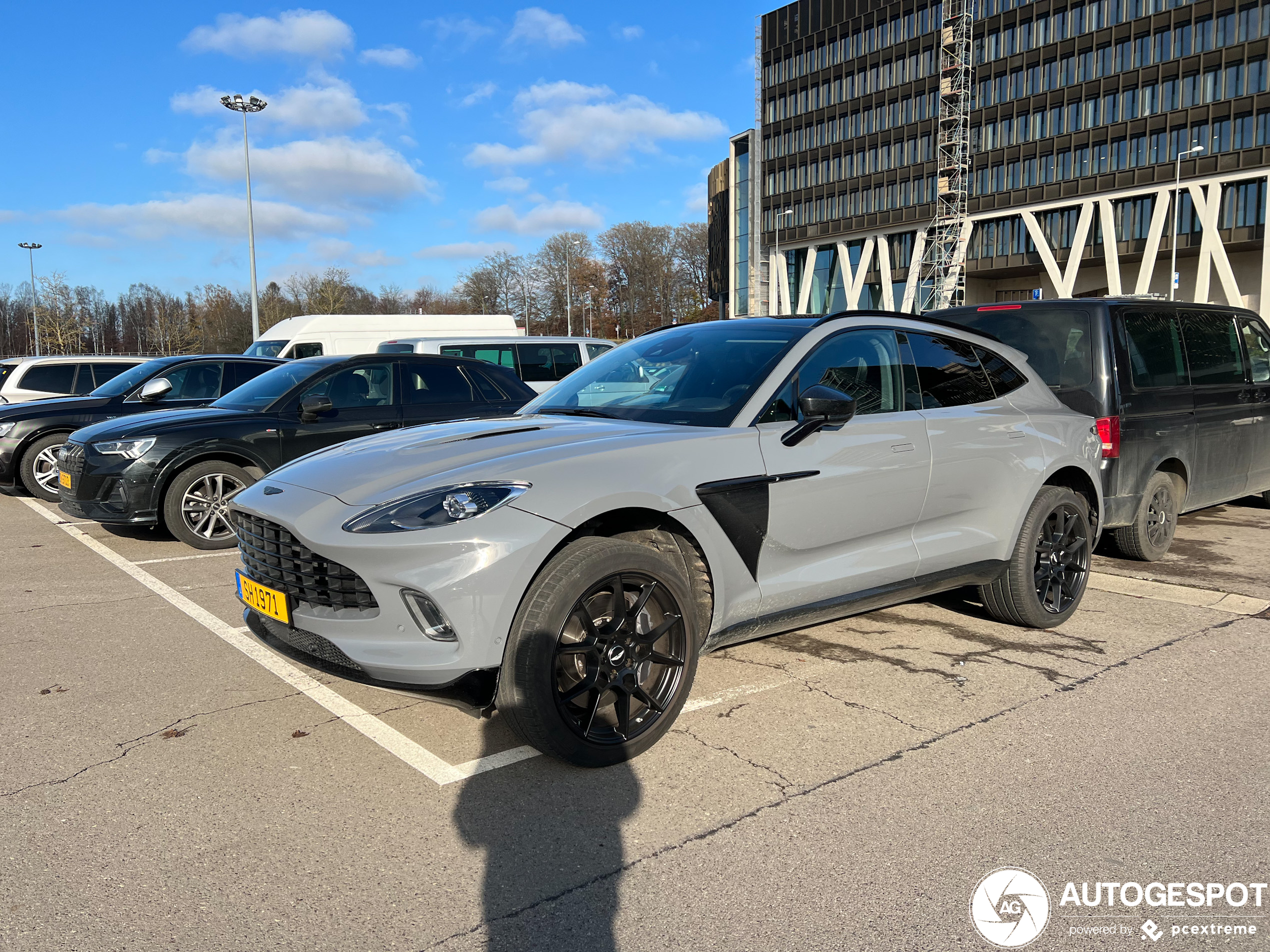 Aston Martin DBX