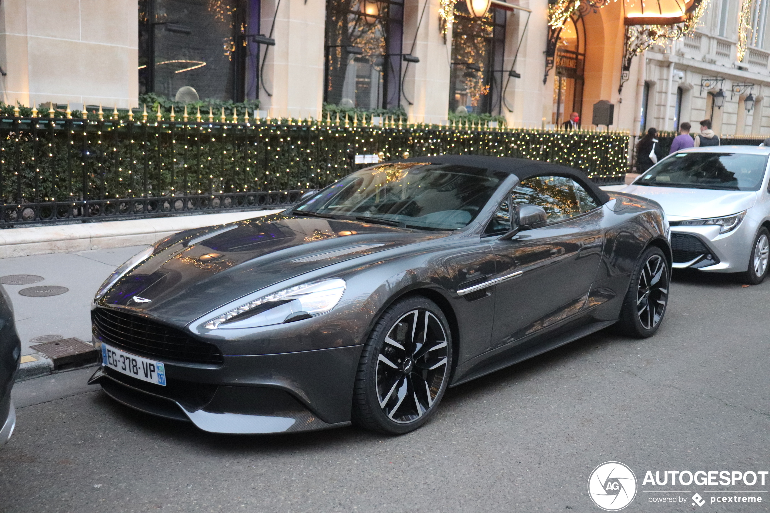 Aston Martin Vanquish Volante