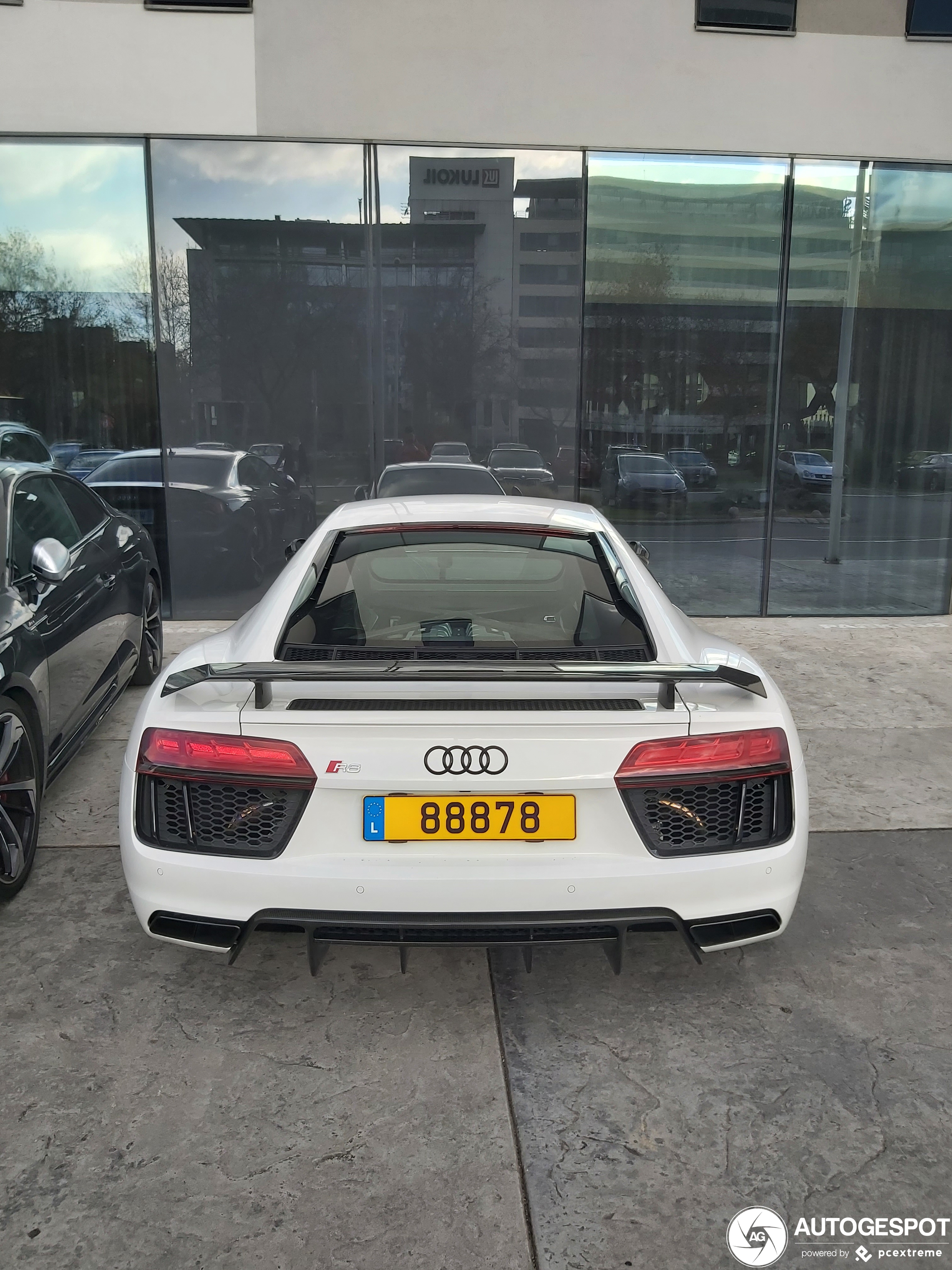 Audi R8 V10 Plus 2015