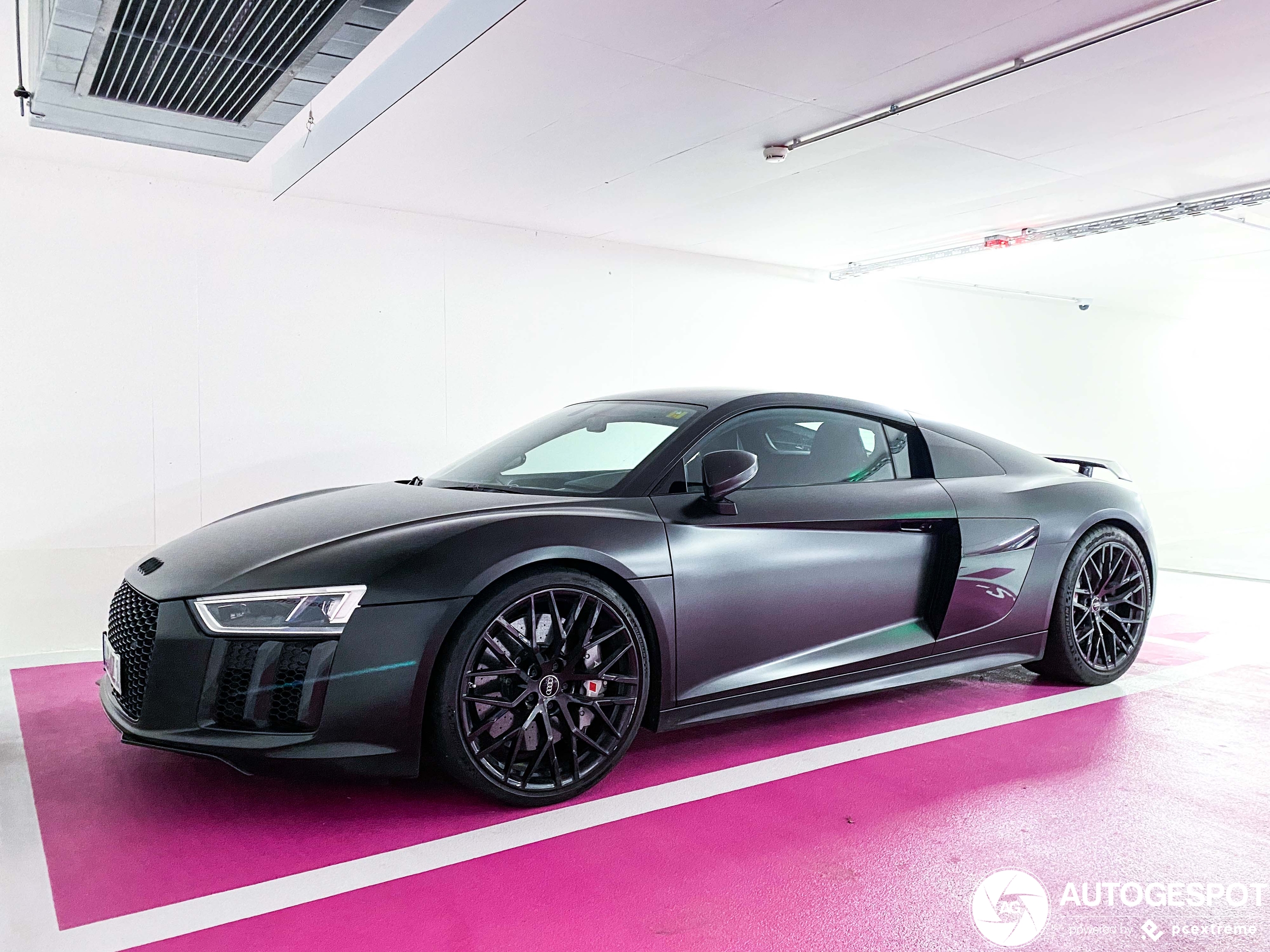 Audi R8 V10 Plus 2015