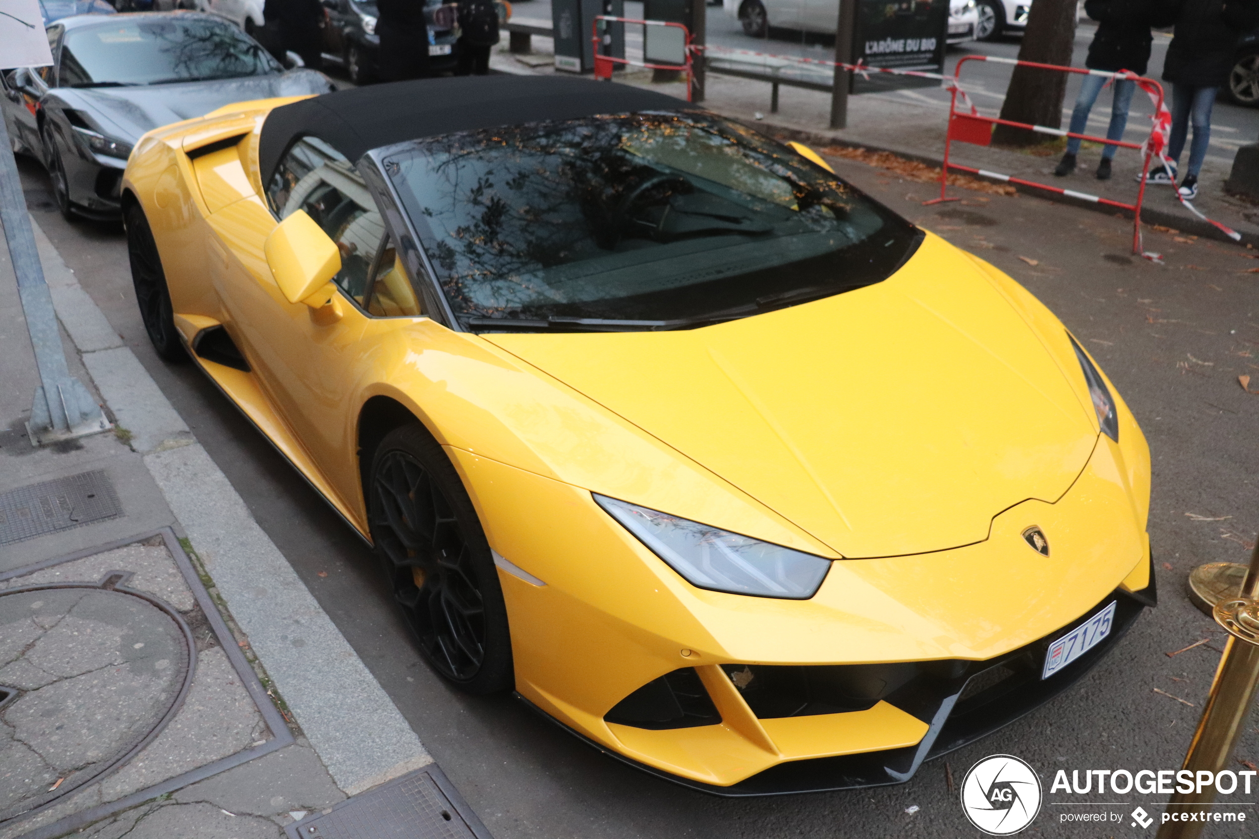 Lamborghini Huracán LP640-4 EVO Spyder