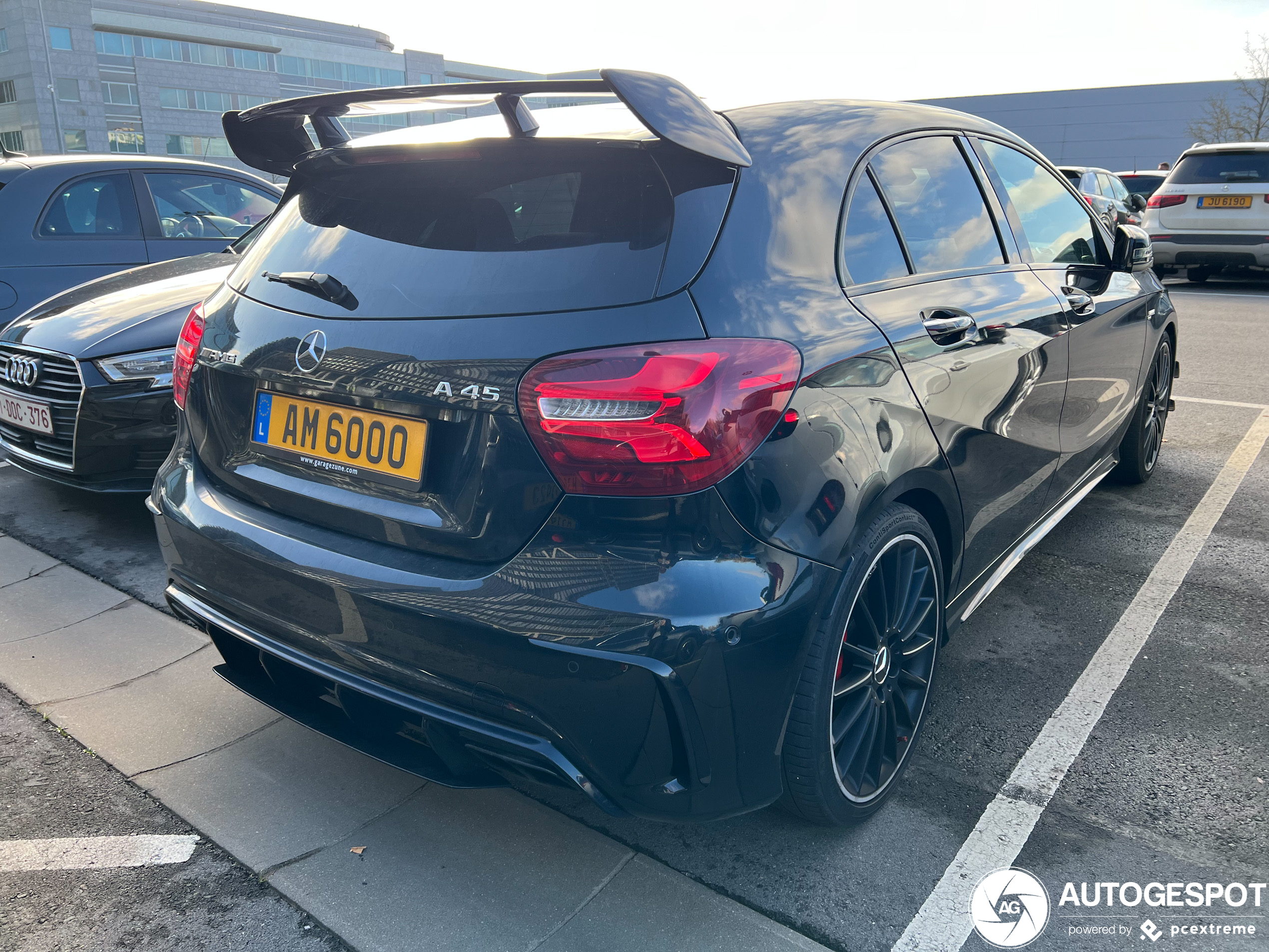 Mercedes-AMG A 45 W176 2015