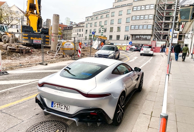 Aston Martin V8 Vantage 2018