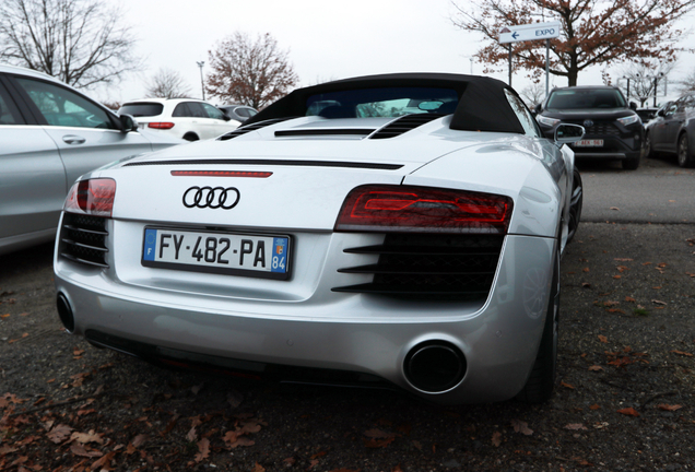 Audi R8 V8 Spyder 2013