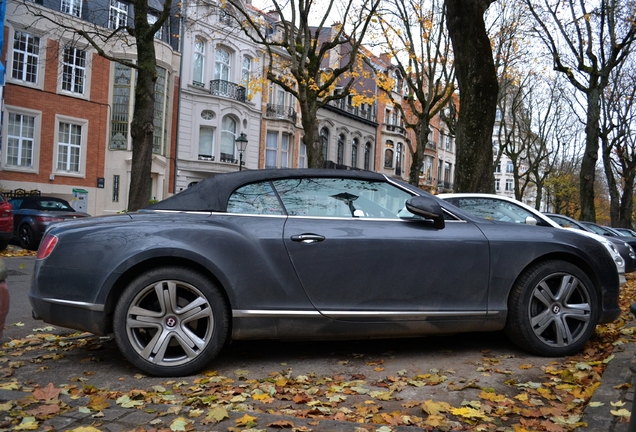 Bentley Continental GTC V8