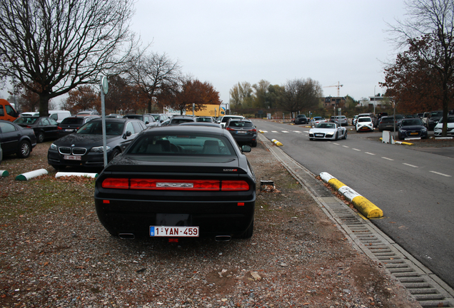 Dodge Challenger SRT-8