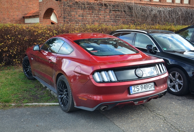 Ford Mustang GT 2015