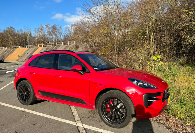 Porsche 95B Macan GTS MkII