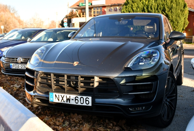 Porsche 95B Macan Turbo