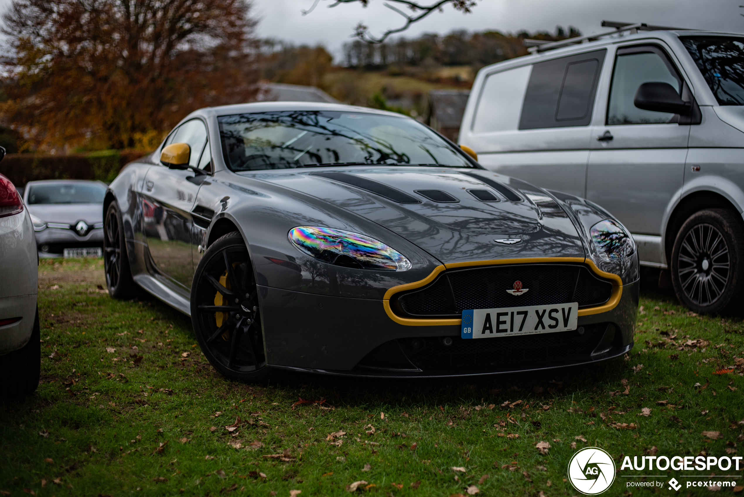 Aston Martin V12 Vantage S