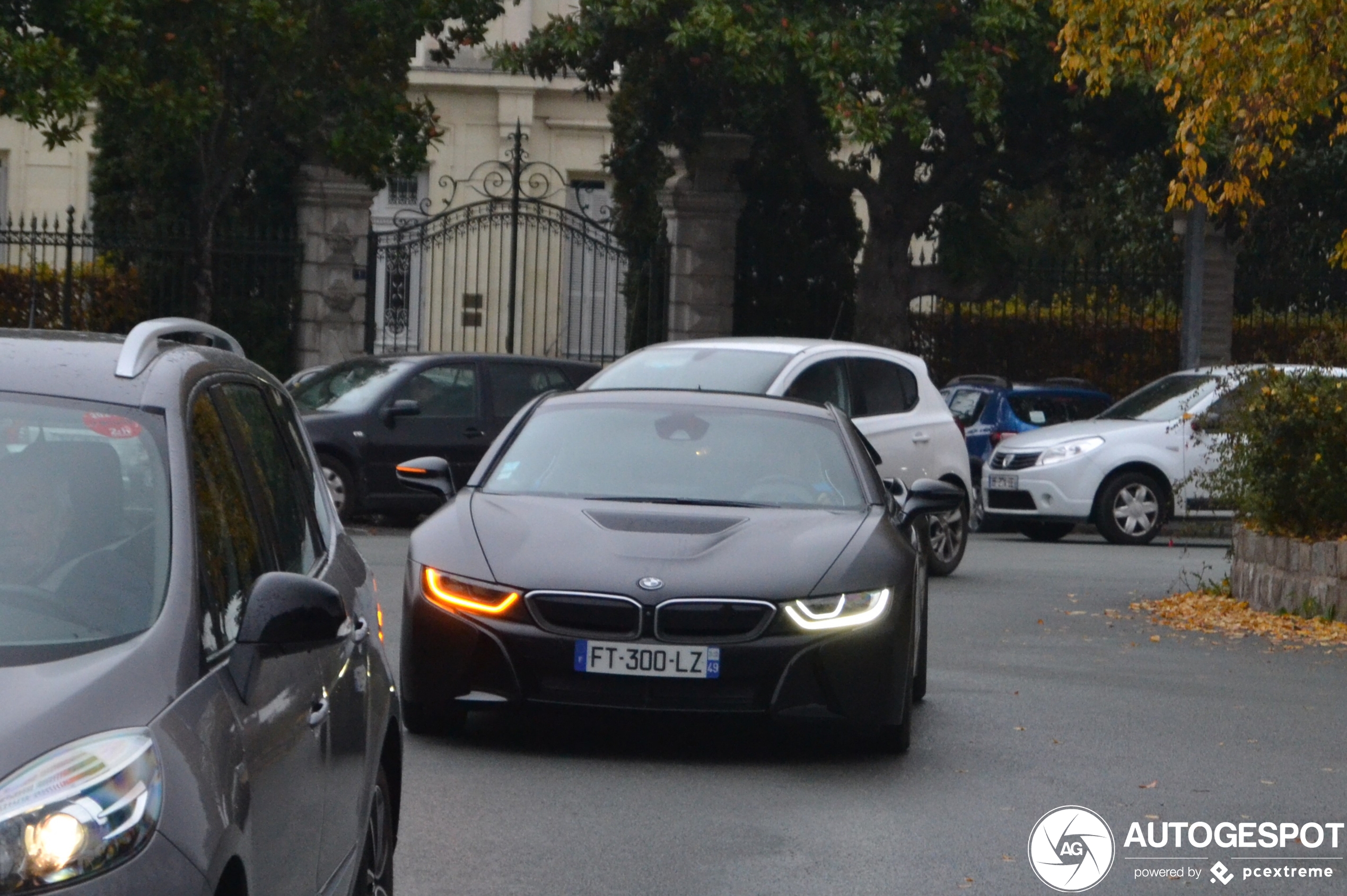 BMW i8 Protonic Frozen Black Edition