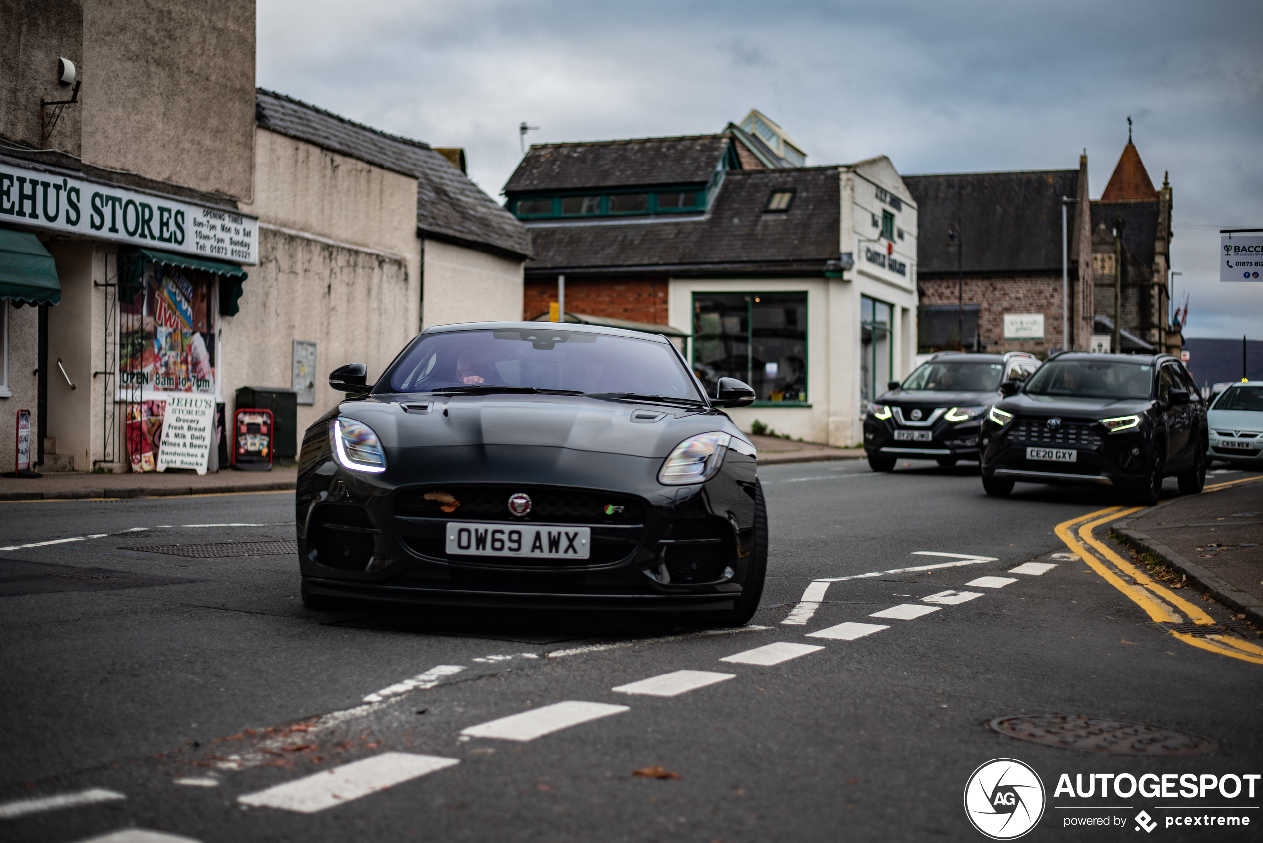 Jaguar F-TYPE R Coupé 2017