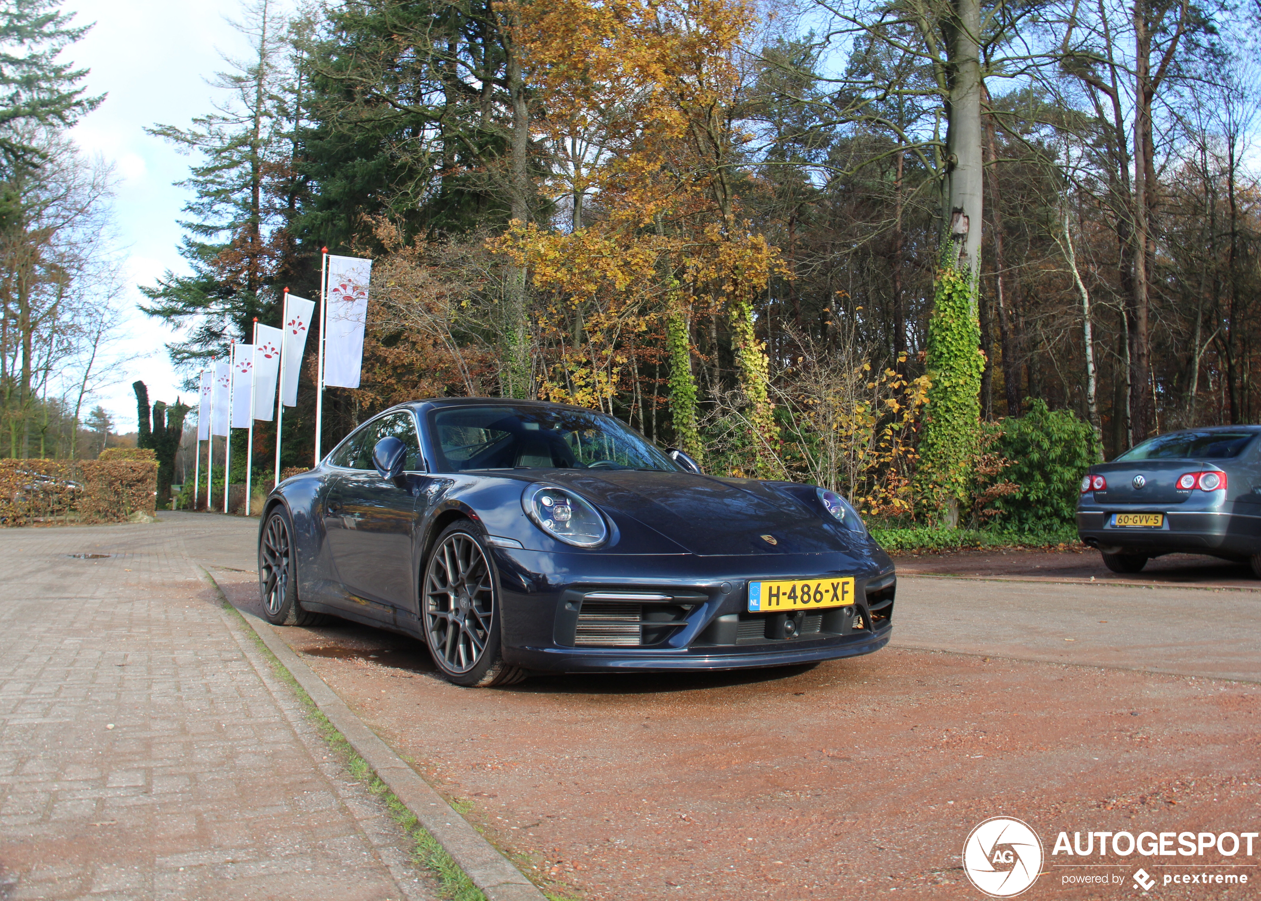 Porsche 992 Carrera 4S