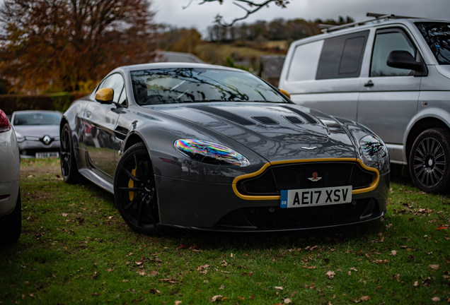 Aston Martin V12 Vantage S