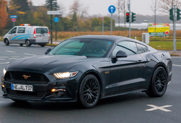 Ford Mustang GT 2015