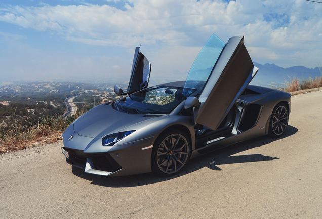 Lamborghini Aventador LP700-4