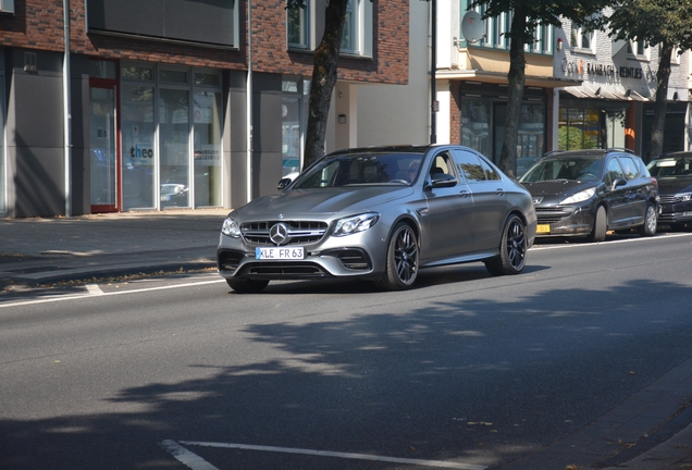 Mercedes-AMG E 63 S W213