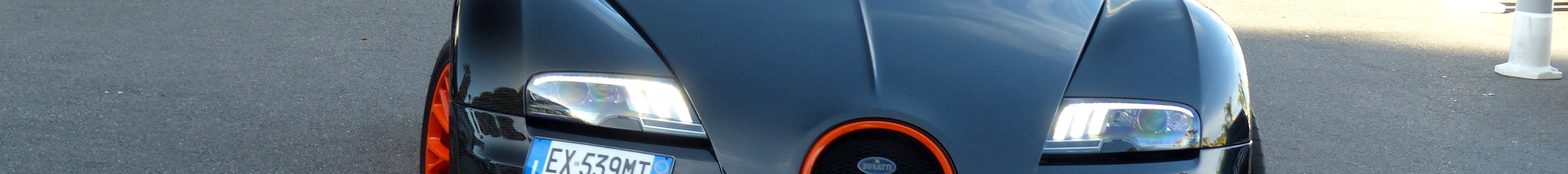 Bugatti Veyron 16.4 Super Sport L'Edition Spéciale Record du Monde