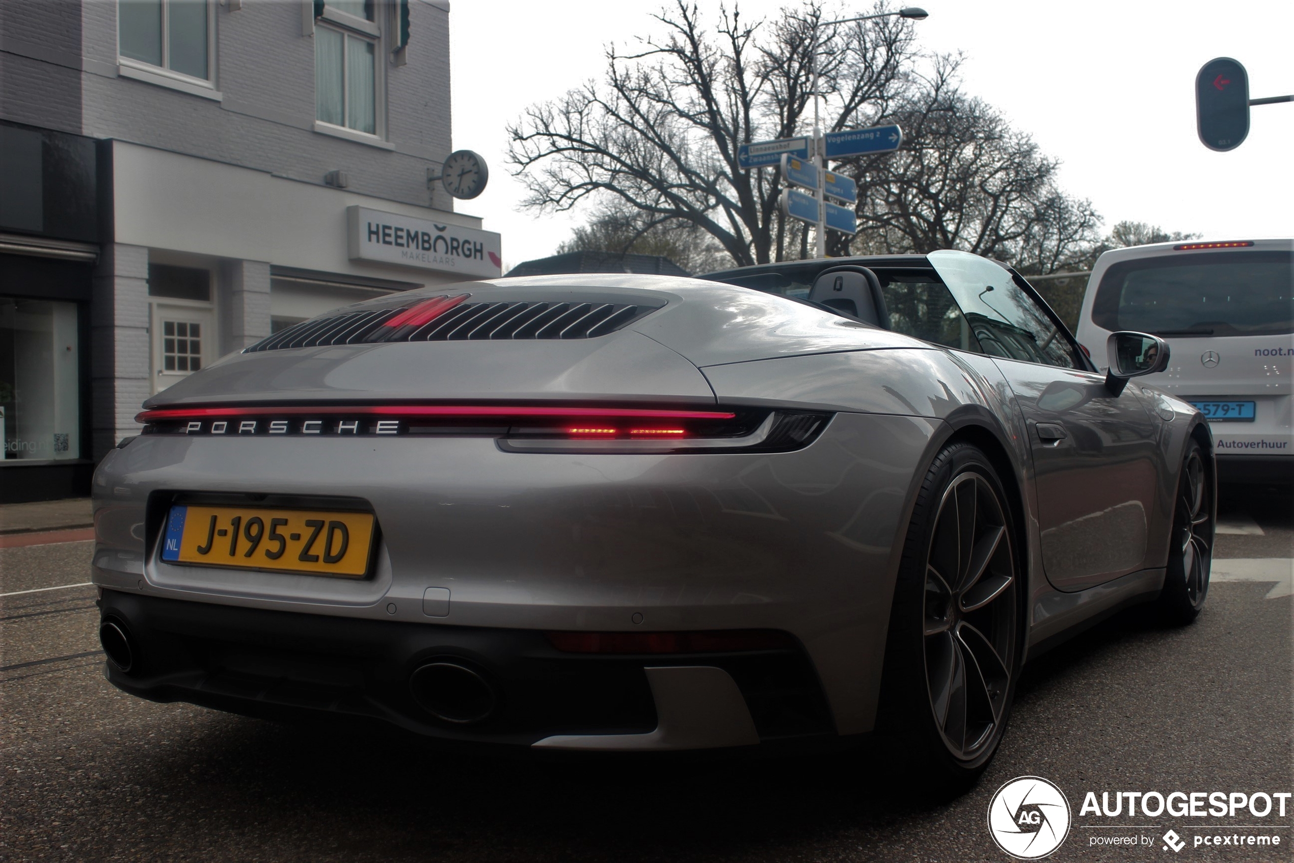 Porsche 992 Carrera 4S Cabriolet