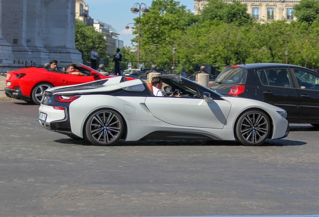 BMW i8 Roadster