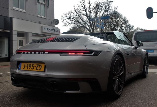 Porsche 992 Carrera 4S Cabriolet