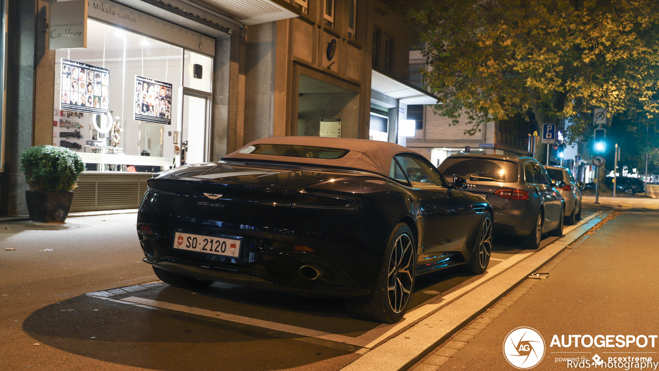 Aston Martin DB11 V8 Volante