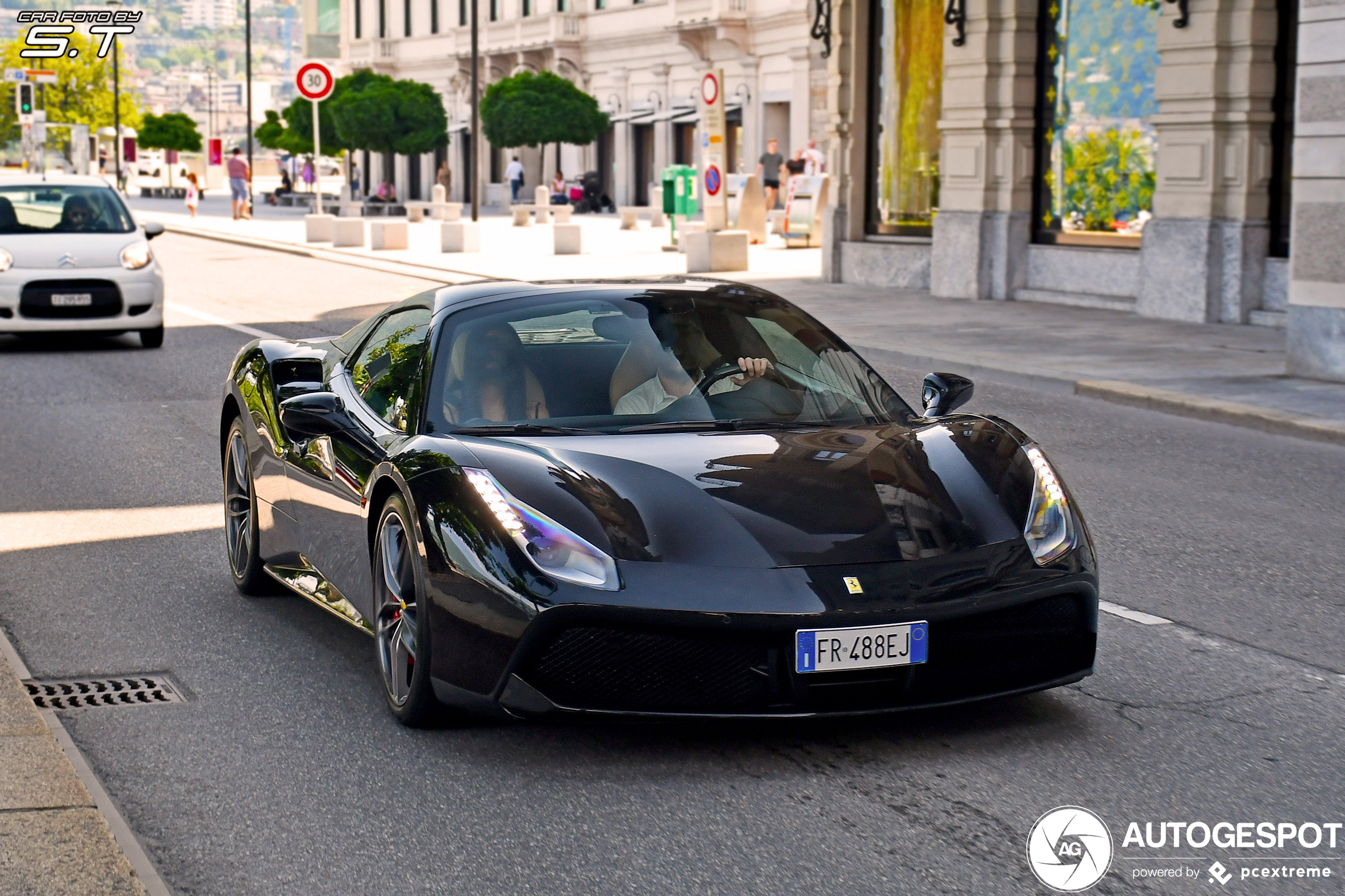 Ferrari 488 Spider