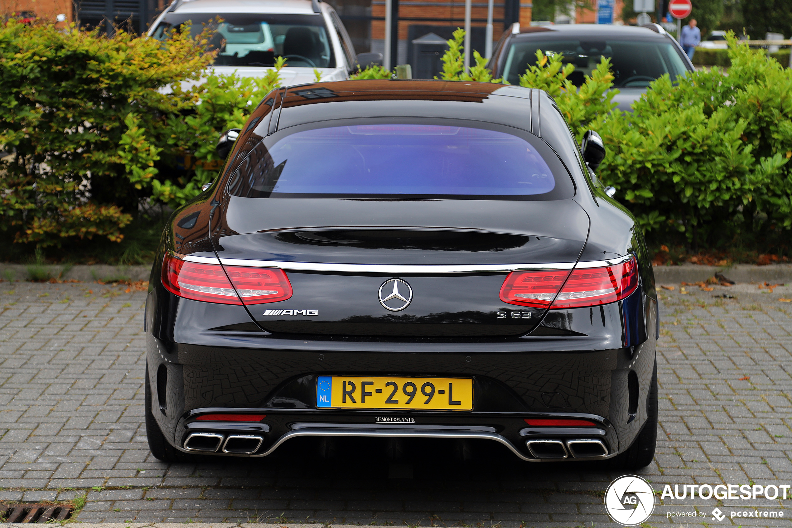 Mercedes-AMG S 63 Coupé C217