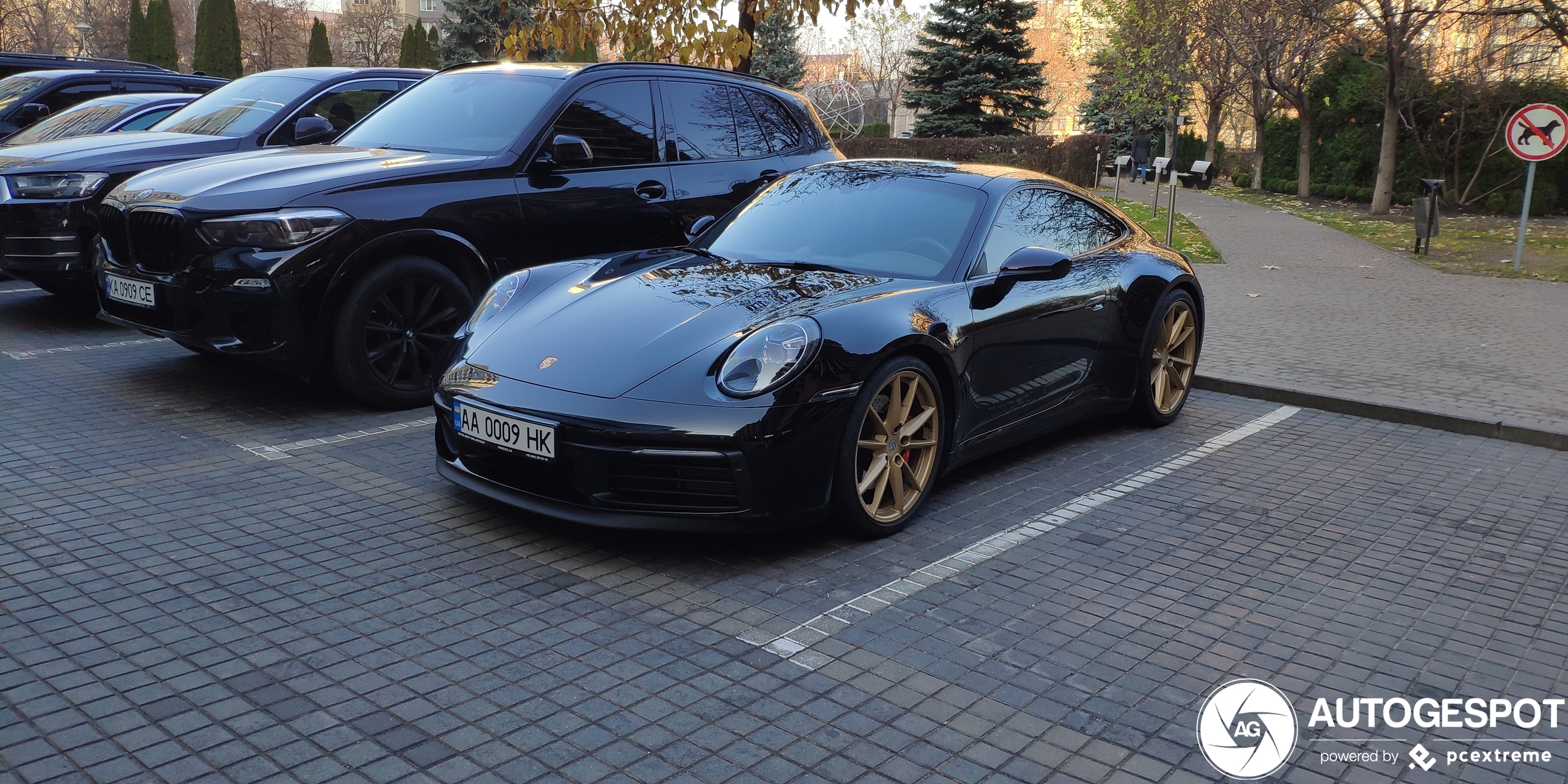 Porsche 992 Carrera 4S