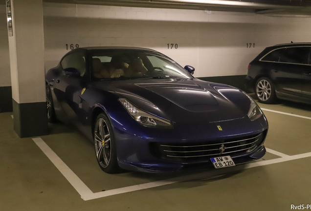 Ferrari GTC4Lusso