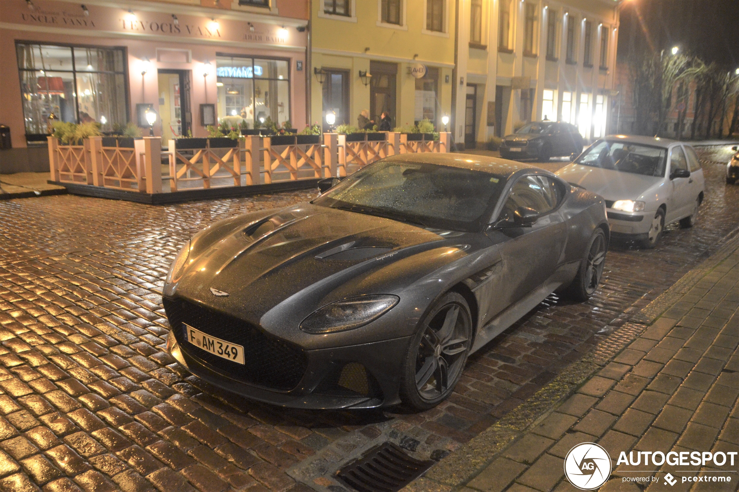 Aston Martin DBS Superleggera