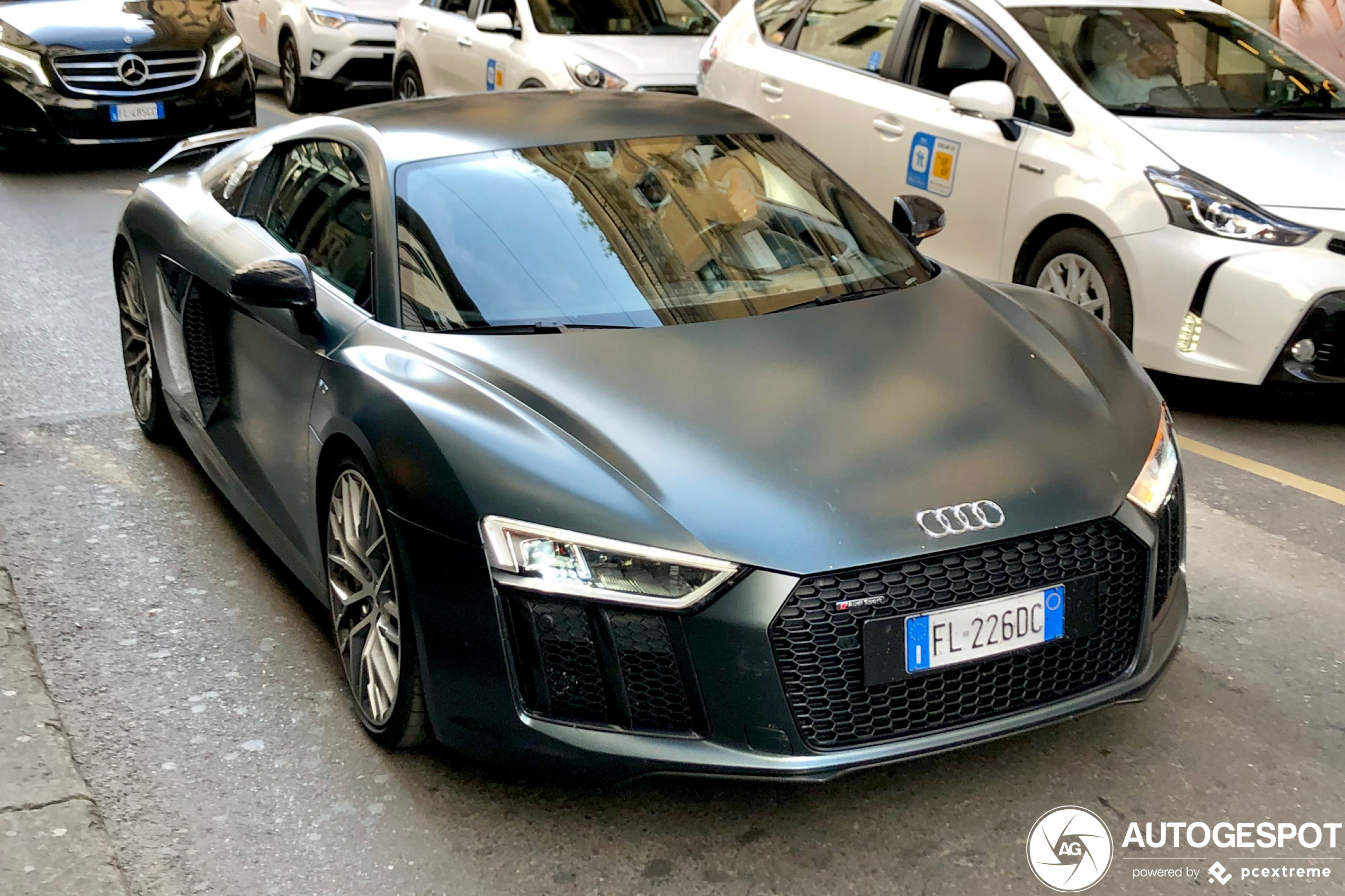 Audi R8 V10 Plus 2015