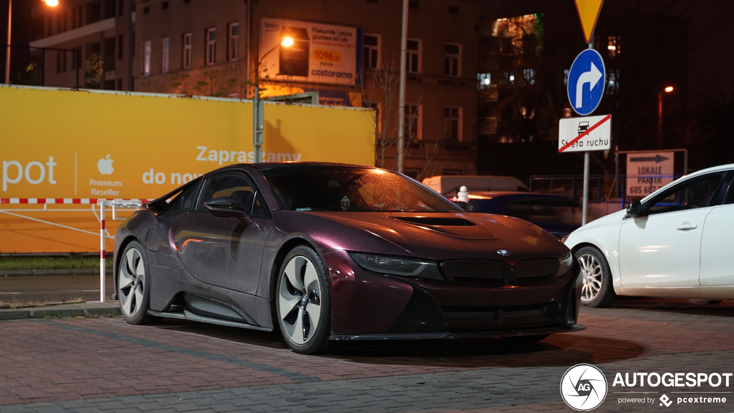 BMW i8