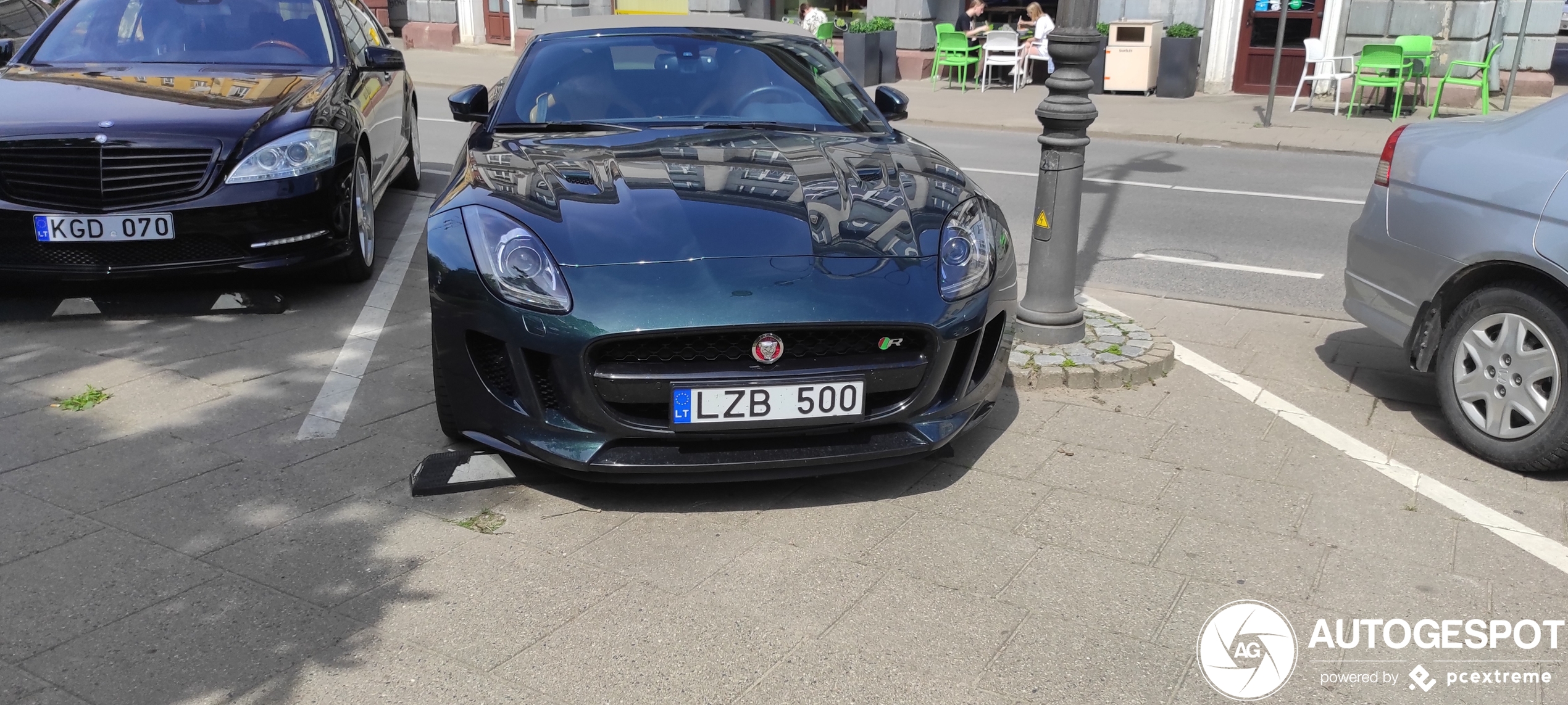 Jaguar F-TYPE R AWD Convertible