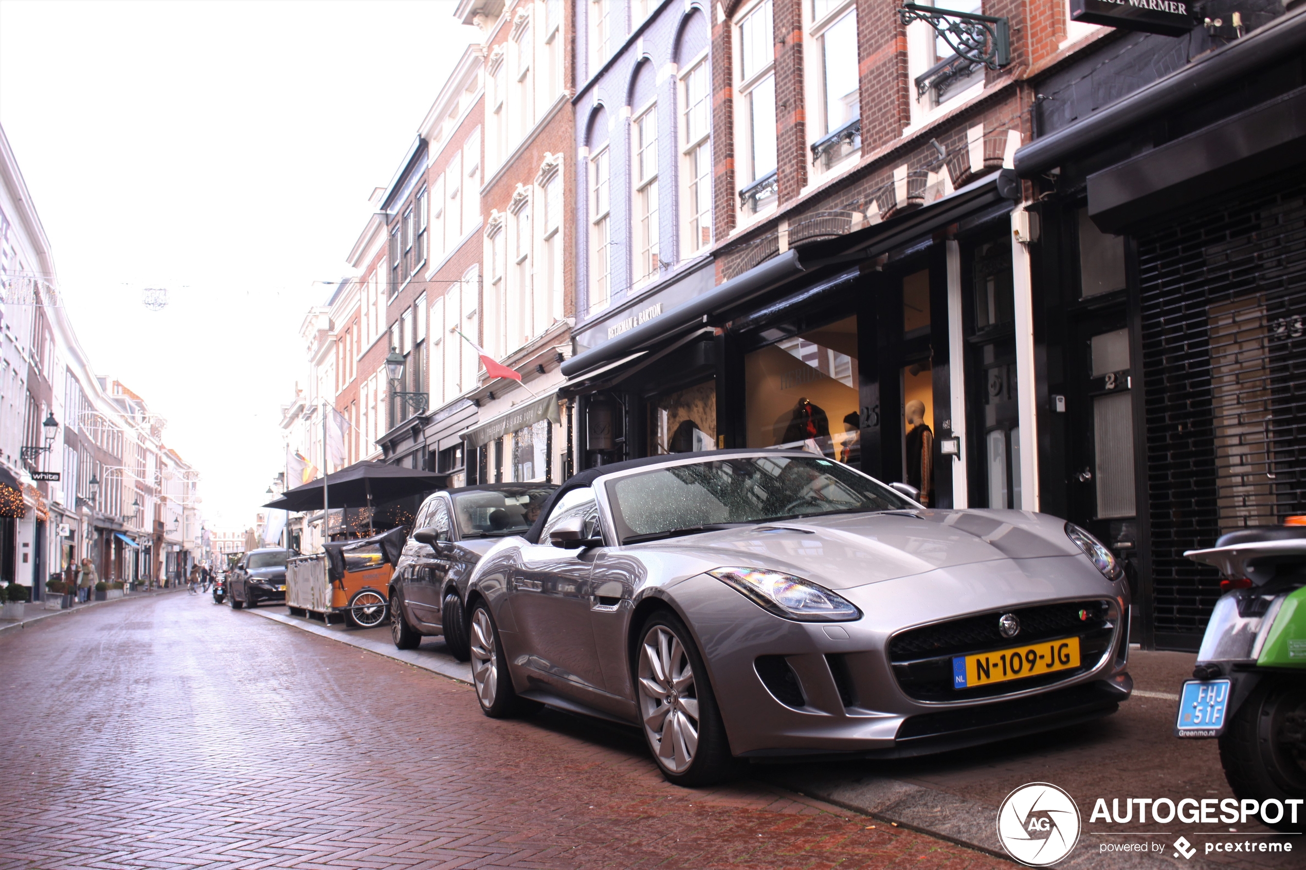 Jaguar F-TYPE S V8 Convertible