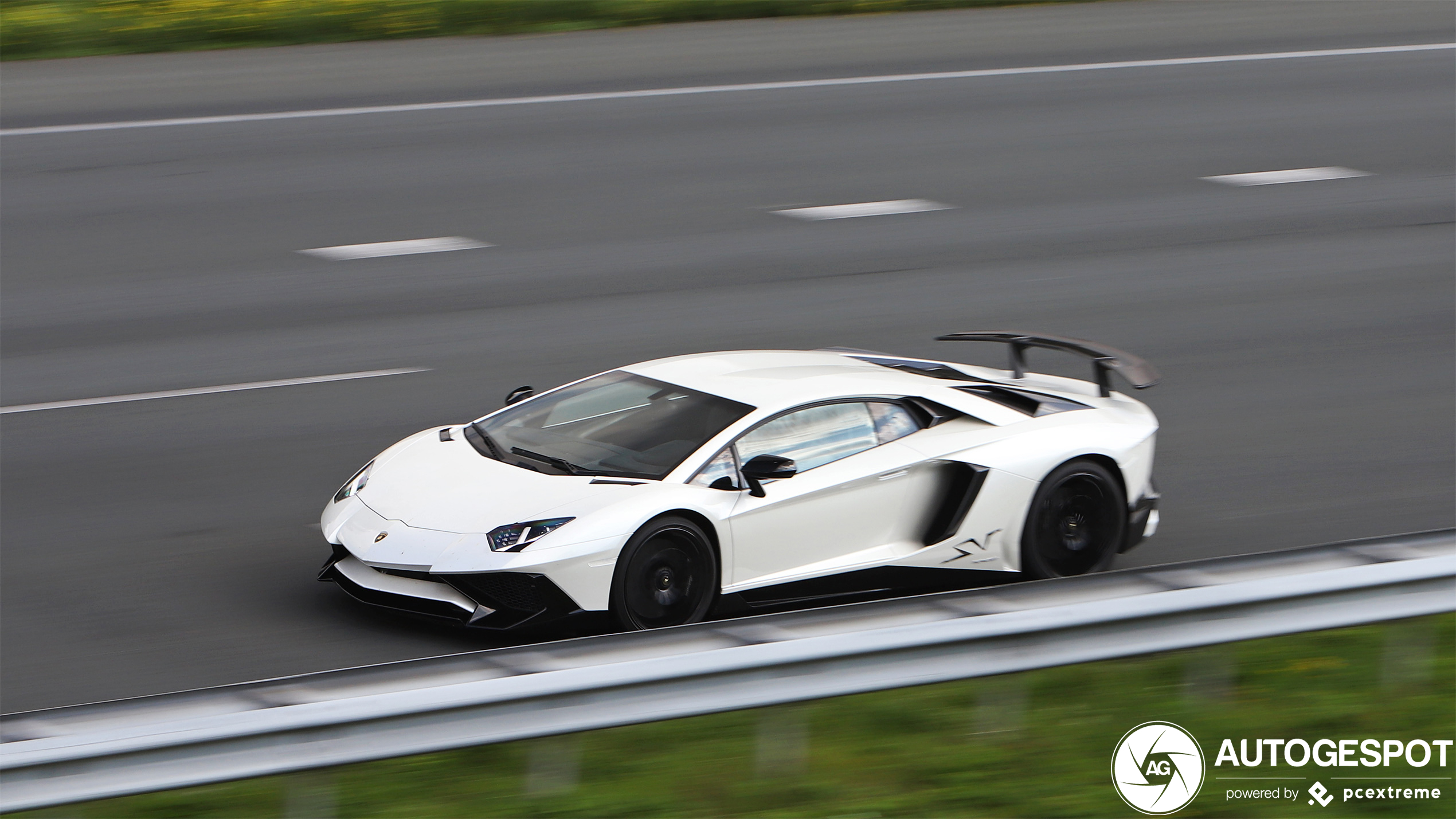 Lamborghini Aventador LP750-4 SuperVeloce