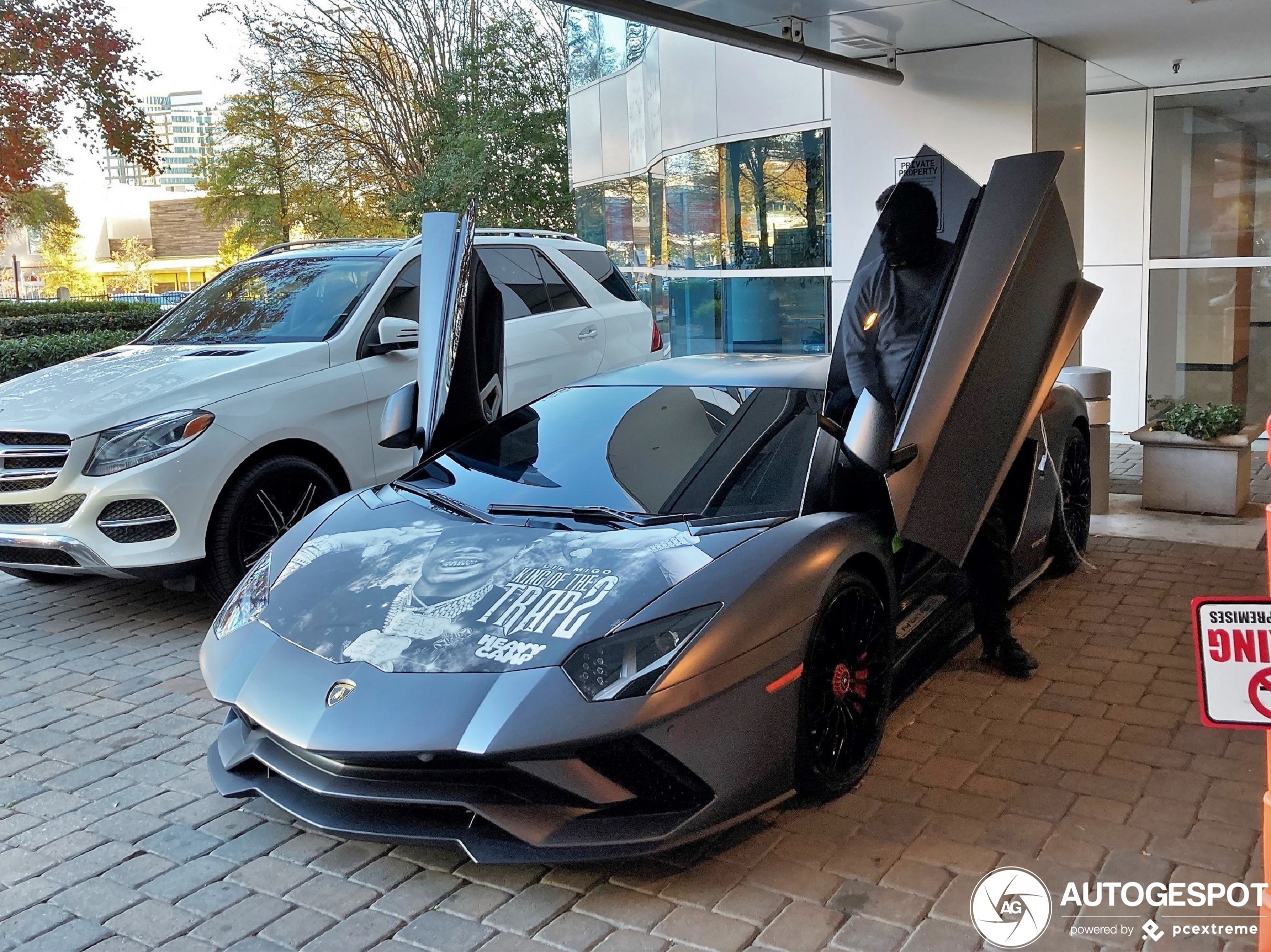 Lamborghini Aventador S LP740-4