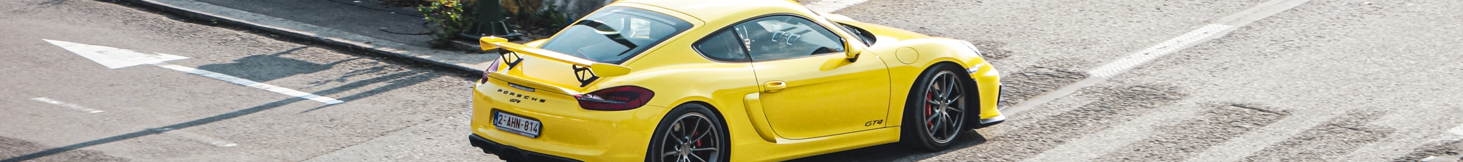 Porsche 718 Cayman GT4