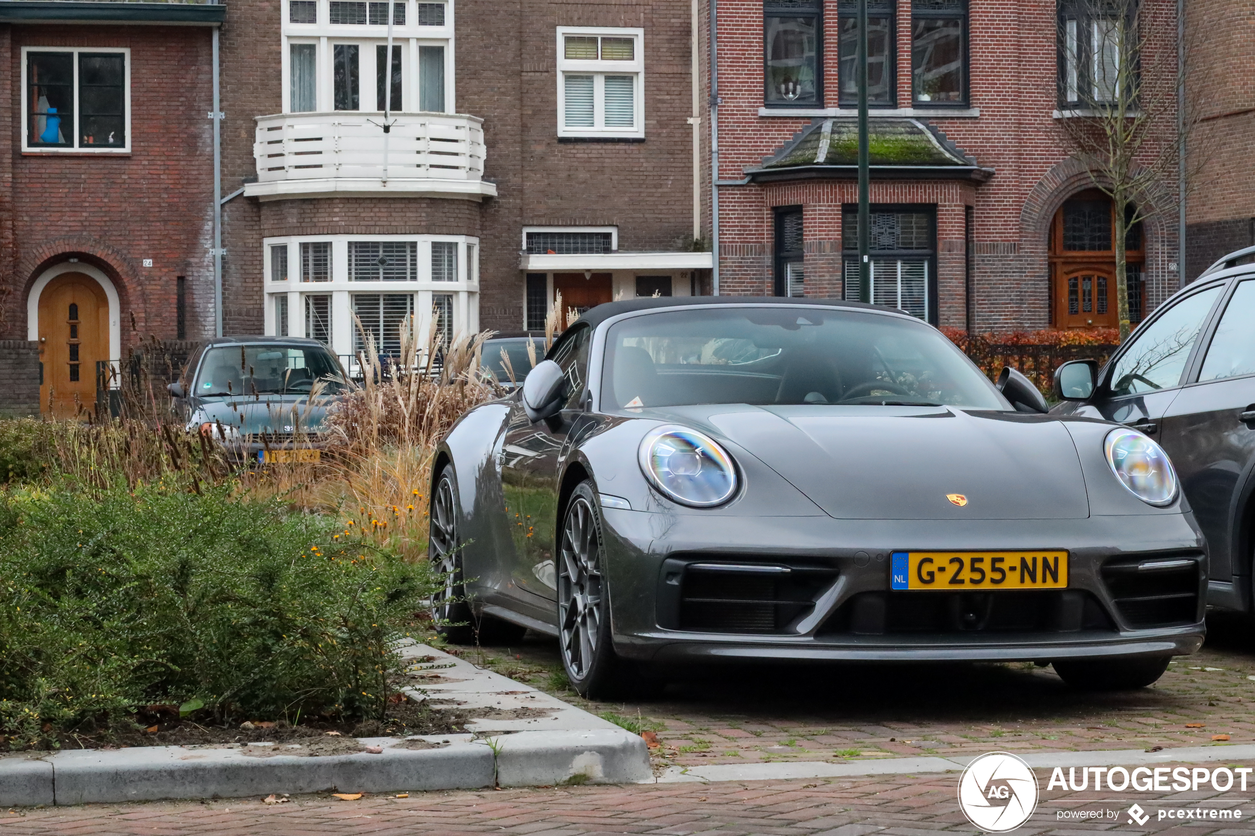 Porsche 992 Carrera 4S Cabriolet