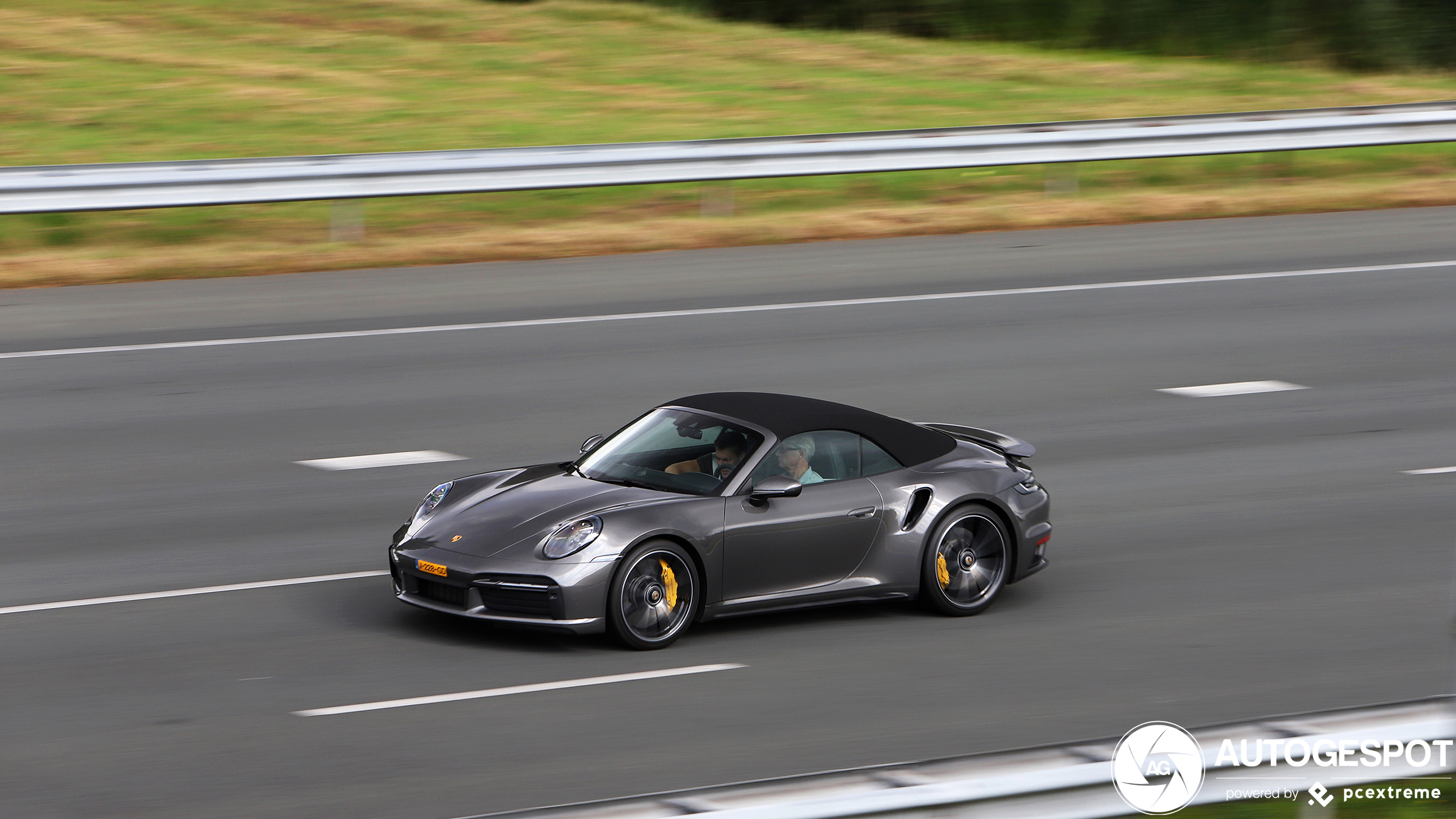 Porsche 992 Turbo S Cabriolet