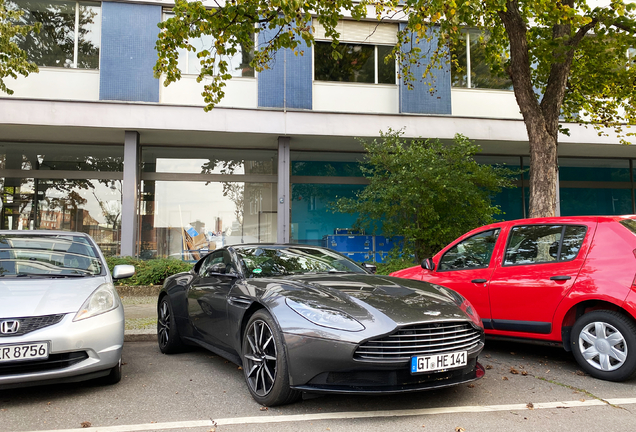 Aston Martin DB11 V8