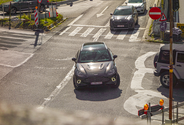 Aston Martin DBX