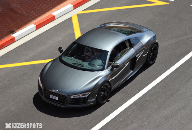 Audi R8 V10 Plus 2013