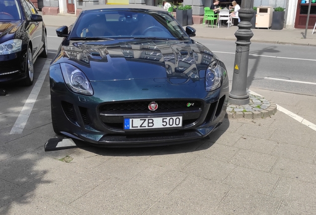 Jaguar F-TYPE R AWD Convertible