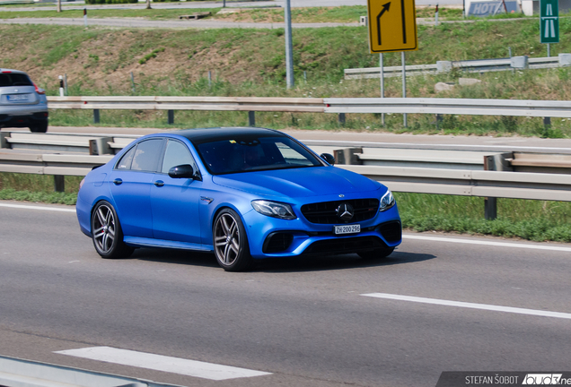 Mercedes-AMG E 63 S W213