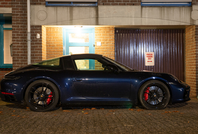 Porsche 992 Targa 4 GTS